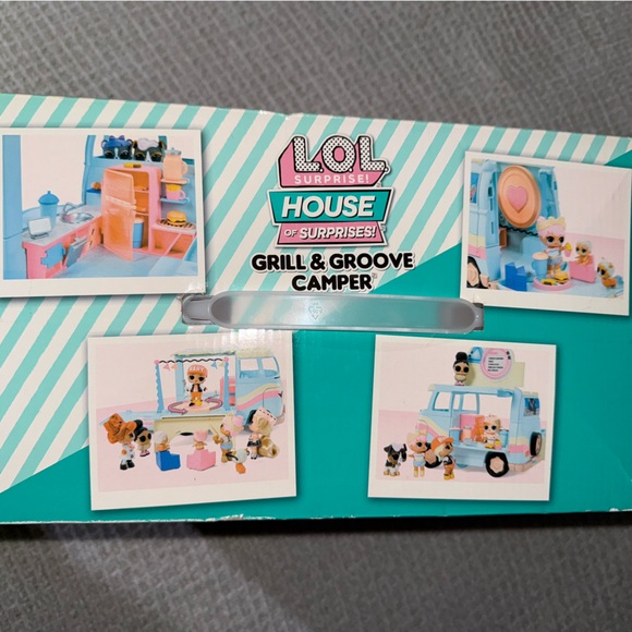 L.O.L. Surprise! Grill & Groove Camper Playset bundled with a new LOL Doll - Picture 4 of 6